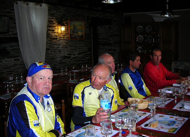 2011-05-12 14 St Aignan Restaurant des Pecheries.JPG